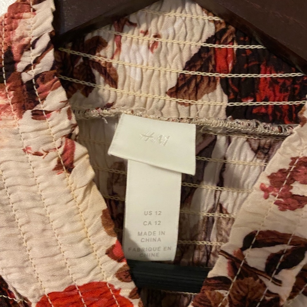 NEVER WORN. Floral Print Women's Dress - Red and Cream - Picture 8 of 8